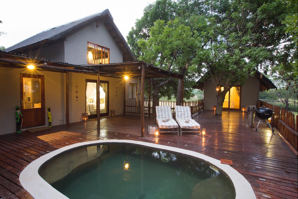  Vacation Hub International | Ngama Bush House Main