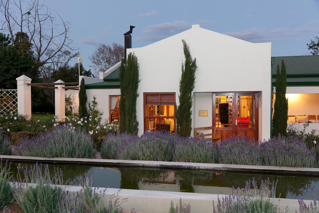  Vacation Hub International | Berluda Farmhouse and Cottages Main