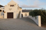  Vacation Hub International | Limestone House Main