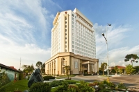  Vacation Hub International | Tan Son Nhat Hotel Main