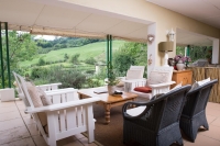  Vacation Hub International | Twin Pools Lodge B&B Main