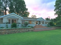  Vacation Hub International | Notting Hill Lodge Main