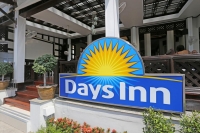  Vacation Hub International | Days Inn Patong Beach Main