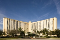  Vacation Hub International | Rosen Plaza Hotel Main
