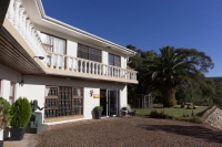  Vacation Hub International | Phantom Croft Lodge Main