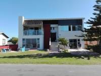  Vacation Hub International | Rising Wave Guesthouse Main