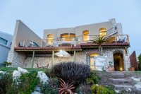  Vacation Hub International | Villa Pescatori Main