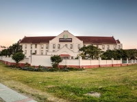  Vacation Hub International | Road Lodge Richards Bay Main