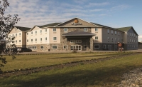  Vacation Hub International | La Quinta Inn & Suites Fairbanks Airport Main