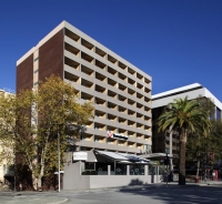  Vacation Hub International | Travelodge Perth Central Main