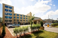  Vacation Hub International | Ramada Plaza Montreal Main