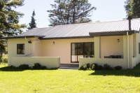  Vacation Hub International | Kamberg Valley Hideaway Main