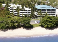  Vacation Hub International | Roydon Beachfront Holiday Apartments Main