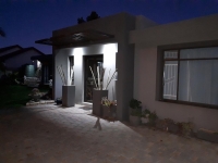  Vacation Hub International | Melsetter's Guest Room Main