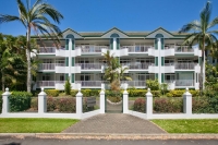  Vacation Hub International | Costa Royale Trinity Beach Main