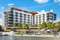  Vacation Hub International | The Gates Hotel South Beach Main
