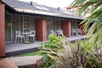  Vacation Hub International | Palm Lodge Main
