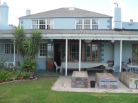  Vacation Hub International | Weldon House Main