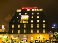  Vacation Hub International | Signature Lux Hotel by ONOMO, Waterfront Main