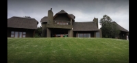  Vacation Hub International | Tolderia Resort Main