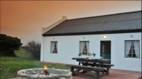  Vacation Hub International | De Hoop Village Cottages Main