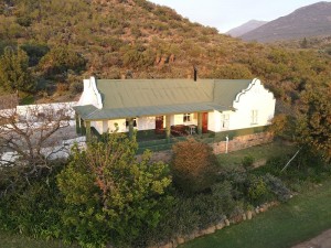  Vacation Hub International | Bo Kouga Mountain Retreat Main