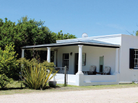 Vacation Hub International | Bambi Cottage Main