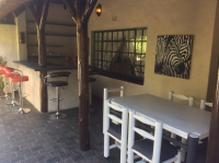  Vacation Hub International | Villa Schreiner Guesthouse Main