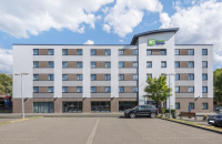  Vacation Hub International | Holiday Inn Express Cologne - Muelheim Main