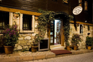  Vacation Hub International | Tashkonak Studio Suites Main