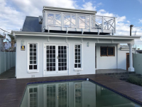  Vacation Hub International | Carter House Main