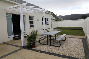  Vacation Hub International | Sandbaai Cottages Main