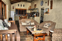  Vacation Hub International | Mooiplaas River Cottage Main