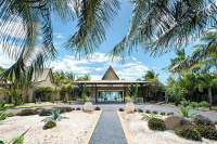  Vacation Hub International | Cotton Bay Hotel Main