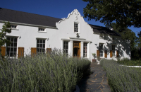  Vacation Hub International | Bellingham Homestead Main