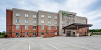  Vacation Hub International | Holiday Inn Express & Suites Manhattan Main