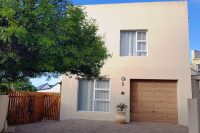  Vacation Hub International | Rietbaai Cottage - Langebaan Holiday Homes Main