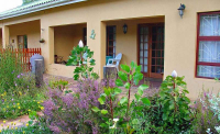  Vacation Hub International | Imka Trinity Retreat Main