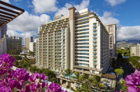  Vacation Hub International | Hilton Garden Inn Waikiki Beach Main