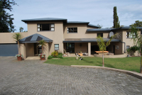  Vacation Hub International | 15 Witpeer Street Guesthouse Main