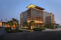  Vacation Hub International | Centro Yas Island Main