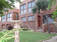 Vacation Hub International | Bluewater Beach Accommodation Main