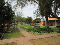  Vacation Hub International | Cul-de Sac Country House Main