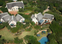  Vacation Hub International | Paradise Cove Main