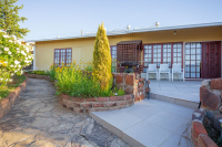  Vacation Hub International | Rose Cottage - Hammerkop Main