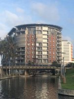  Vacation Hub International | 902 Quayside Main