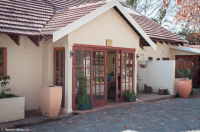  Vacation Hub International | Dennis Road Guest House Main