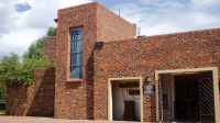  Vacation Hub International | Sleepover Lodge Main