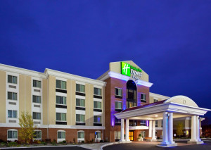  Vacation Hub International | Holiday Inn Express & Suites Niagara Falls Main