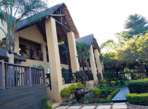 Vacation Hub International | The Garden Venue Main